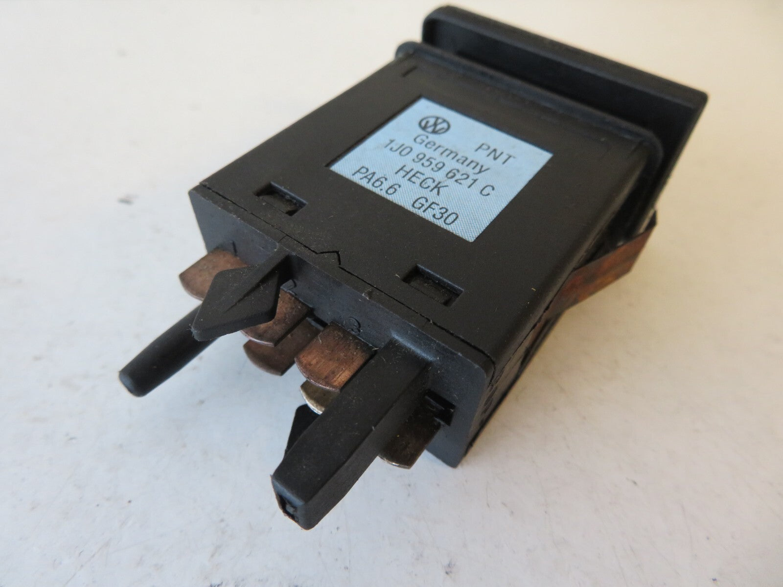 VOLKSWAGEN VW GOLF MK4 REAR DEMISTER SWITCH 1J0959621C 1998-2004 AMS1703-2