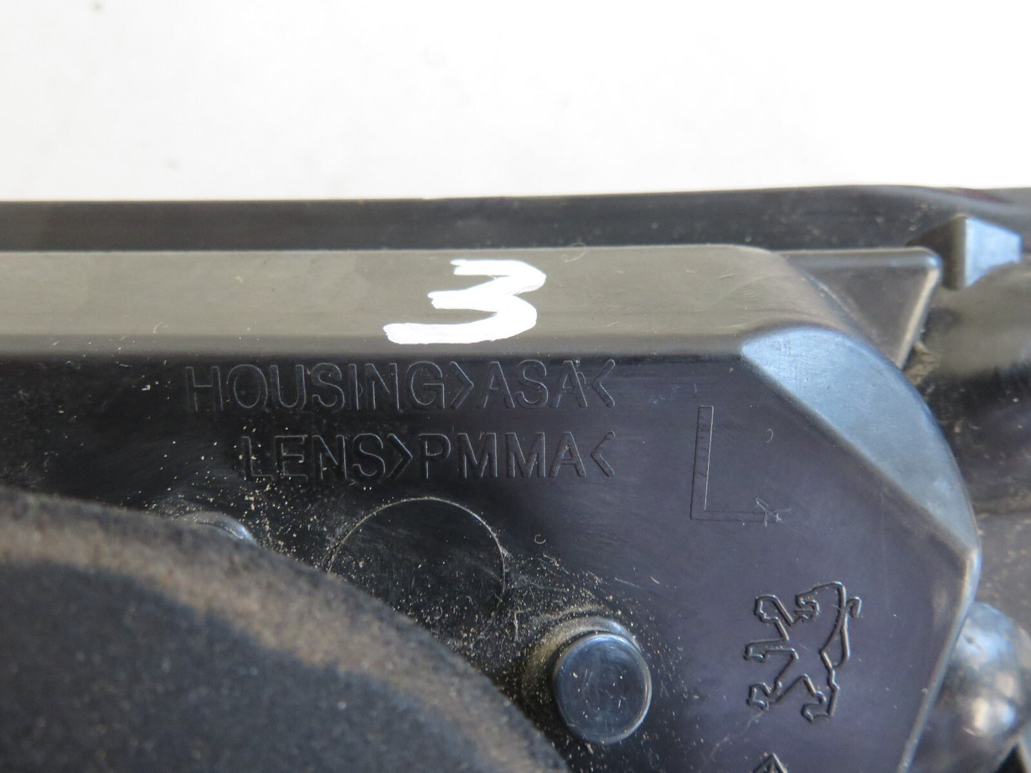 PEUGEOT 4007 NS PASSENGER INNER REAR TAIL LIGHT 2007-2012 A1315-3