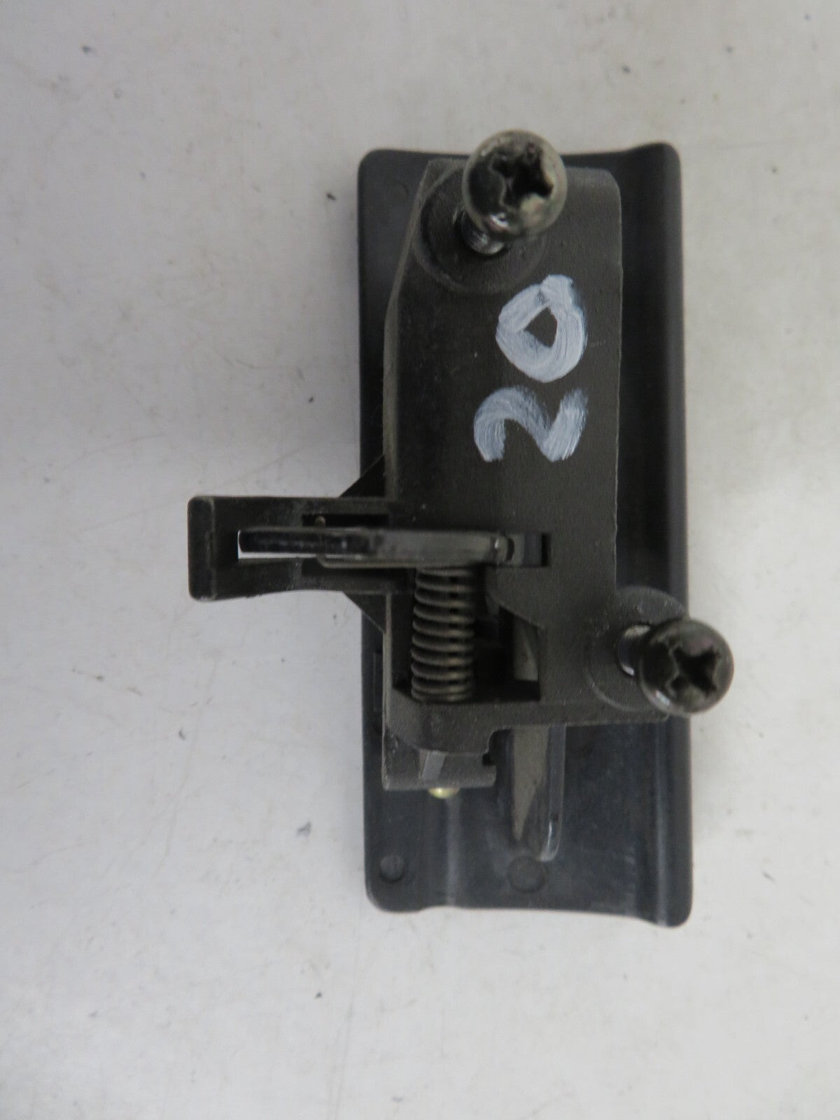 HYUNDAI GETZ PASSENGER GLOVE BOX HANDLE 2002-2005 1234-20