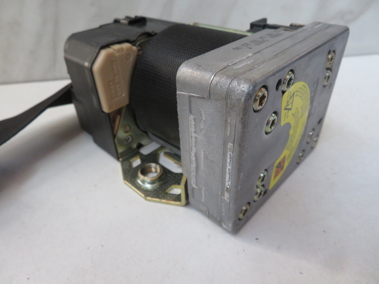 MERCEDES S CLASS W220 NSF SEAT BELT 33005929F 1998-2005 A1415-6