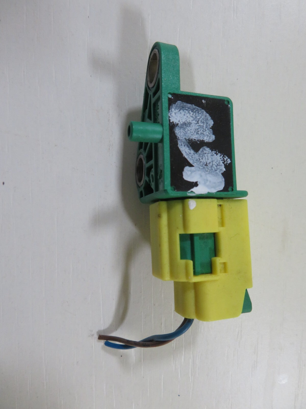 VOLKSWAGEN VW TOURAN CRASH IMPACT SENSOR 8K0973323S 2003-2009 1347-8