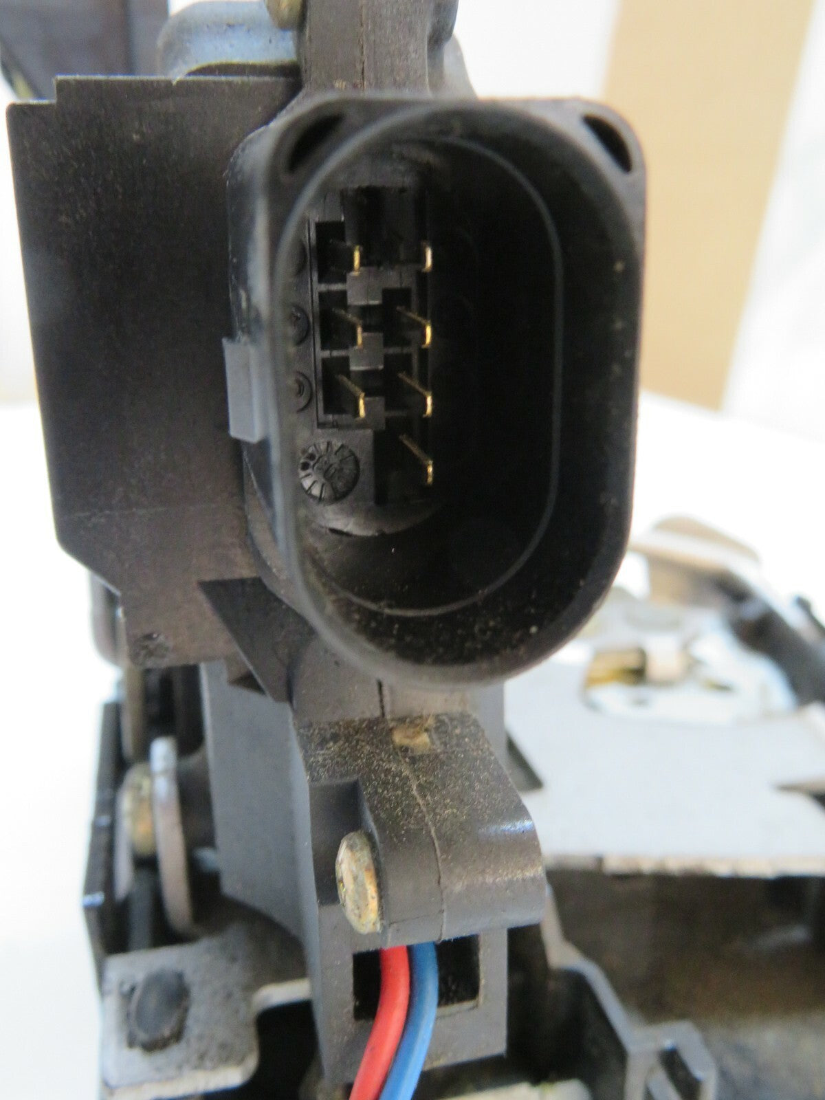 AUDI A6 C5 ALL ROAD NSR DOOR LOCK CATCH 4B0839015G 1998-2003 REFB5