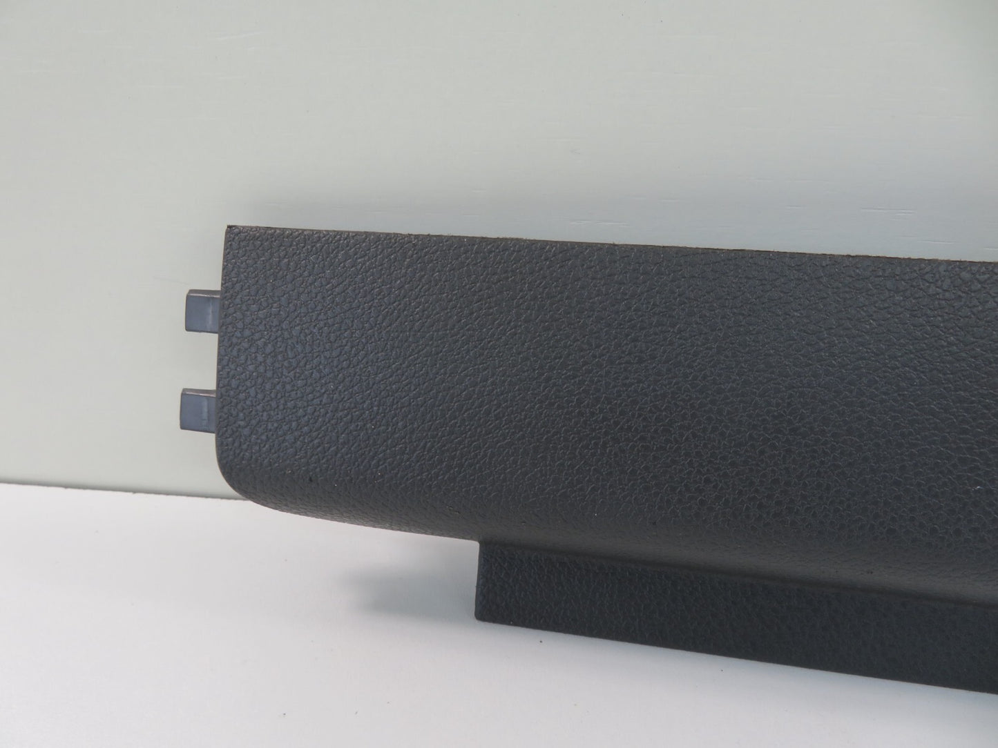 FORD C-MAX NSF LOWER DASH TRIM 2006-2010 1551-8