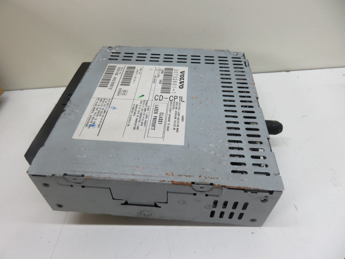 VOLVO V50 RADIO CD HEAD UNIT 30732601-1 2004-2008 HN54-1