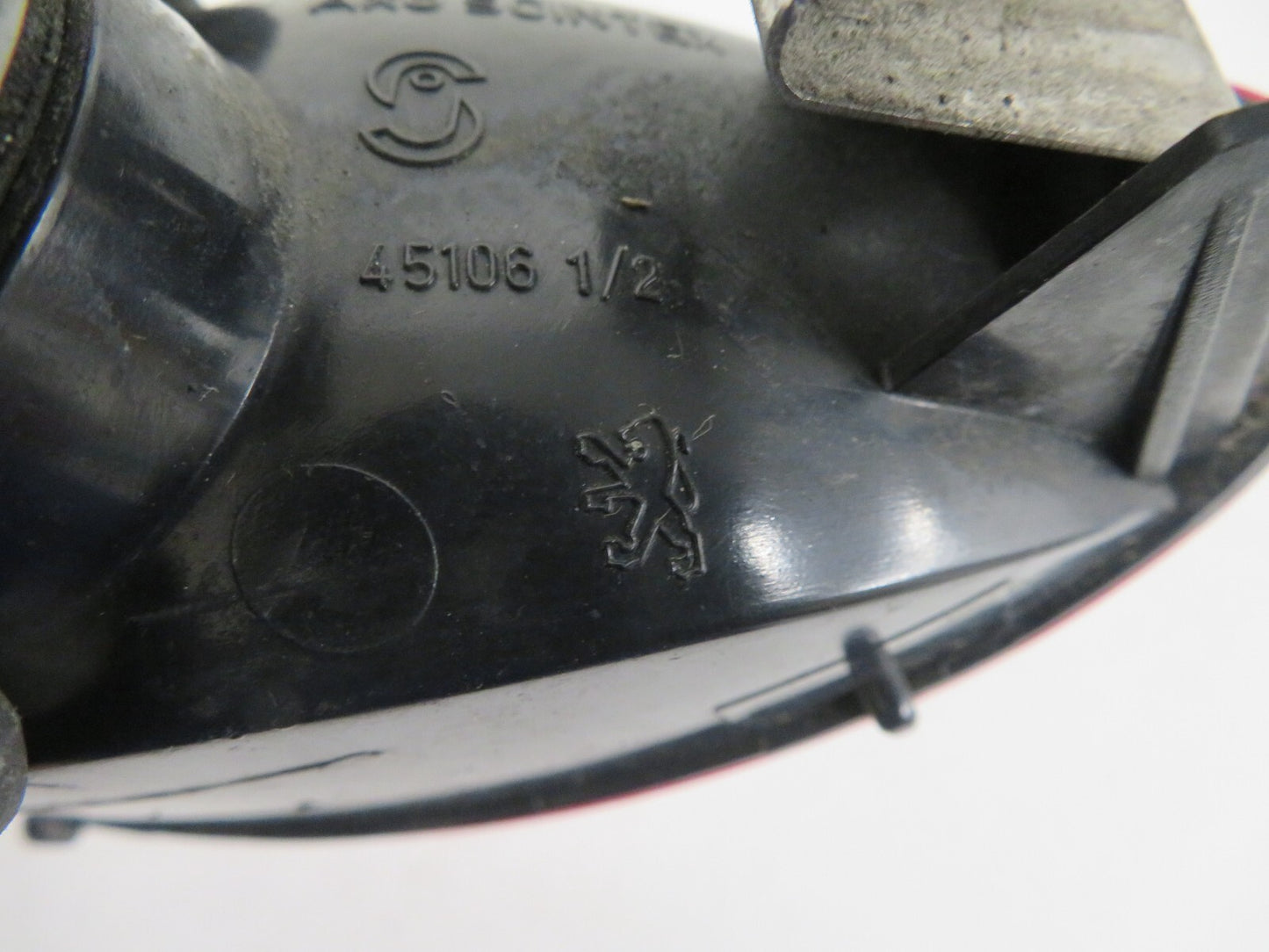PEUGEOT 206CC CENTER REAR FOG LIGHT 45106 1998-2006 PEUGMIX1614-11