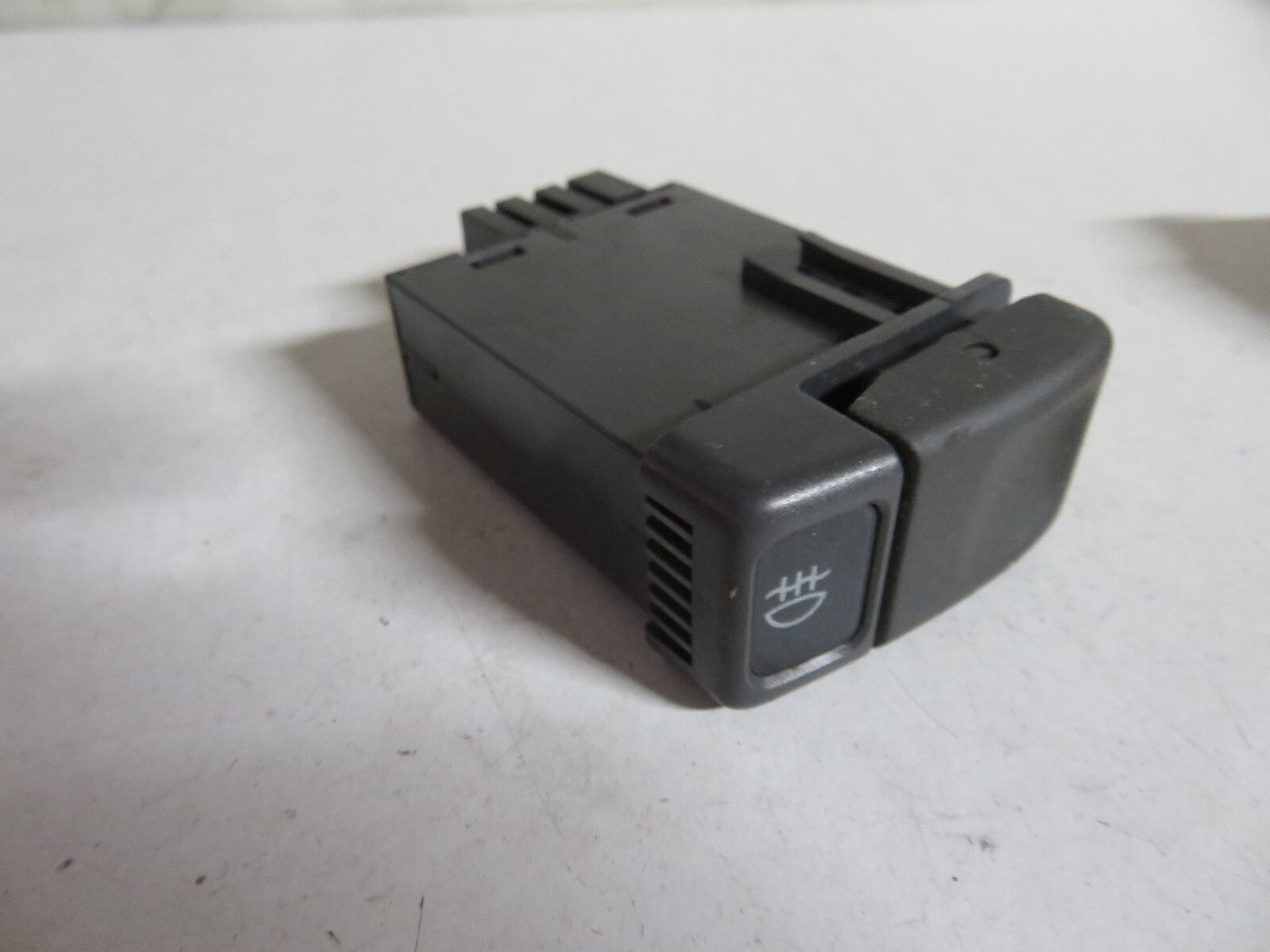 VOLVO C70 REAR FOG LIGHT SWITCH 9148994 1996-2004 AMS1557-16
