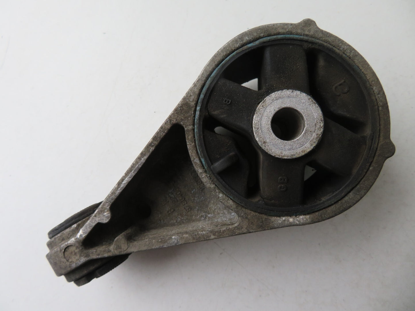 BMW MINI COOPER R50 LOWER REAR ENGINE MOUNT 2000-2006 A0925-35