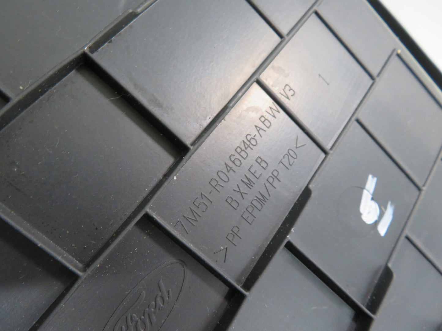 FORD C MAX DASHBOARD RUBBER INSERT STORAGE TRIM 2006-2010 1532-19