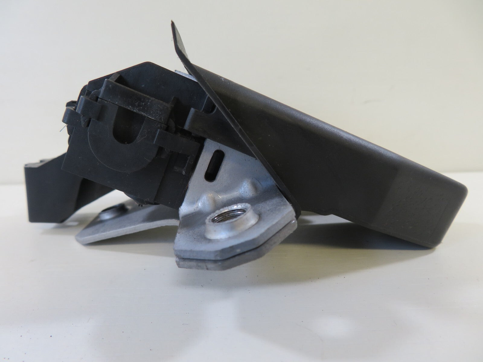 FORD C MAX GRAND TAILGATE BOOT LOCK CATCH 8M51-R442A66-AC2010-2015 1726-5