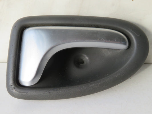 RENAULT SCENIC MK1 OS DRIVER DOOR HANDLE 8200028995 1999-2003 A1311-8
