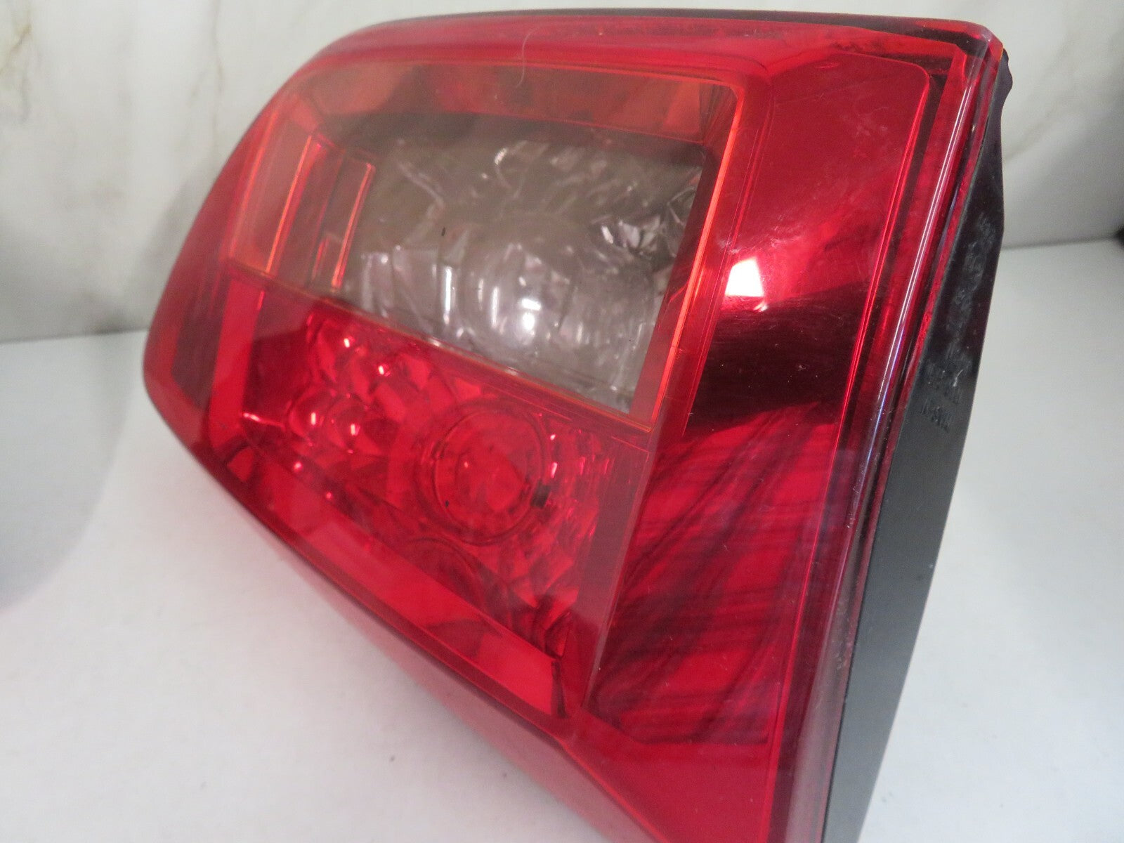PEUGEOT 4007 NS PASSENGER INNER REAR TAIL LIGHT 2007-2012 A1315-3