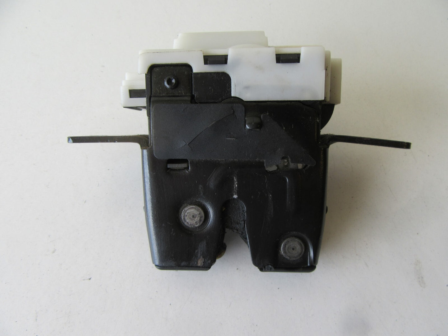 RENAULT SCENIC MK2 TAILGATE BOOT LOCK CATCH 2002-2009 AMS1150