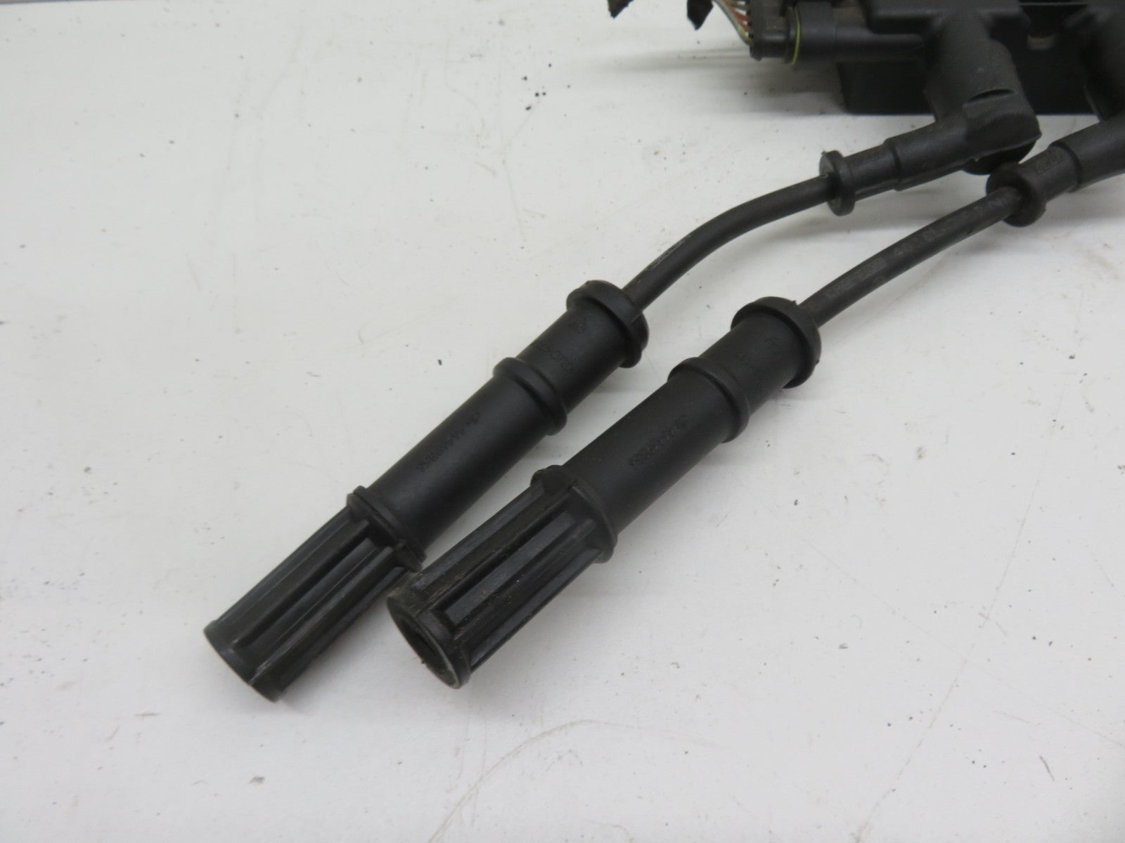 FIAT 500 1.2 IGNITION COIL WITH LEADS 55200112 2007-2012 1854-4
