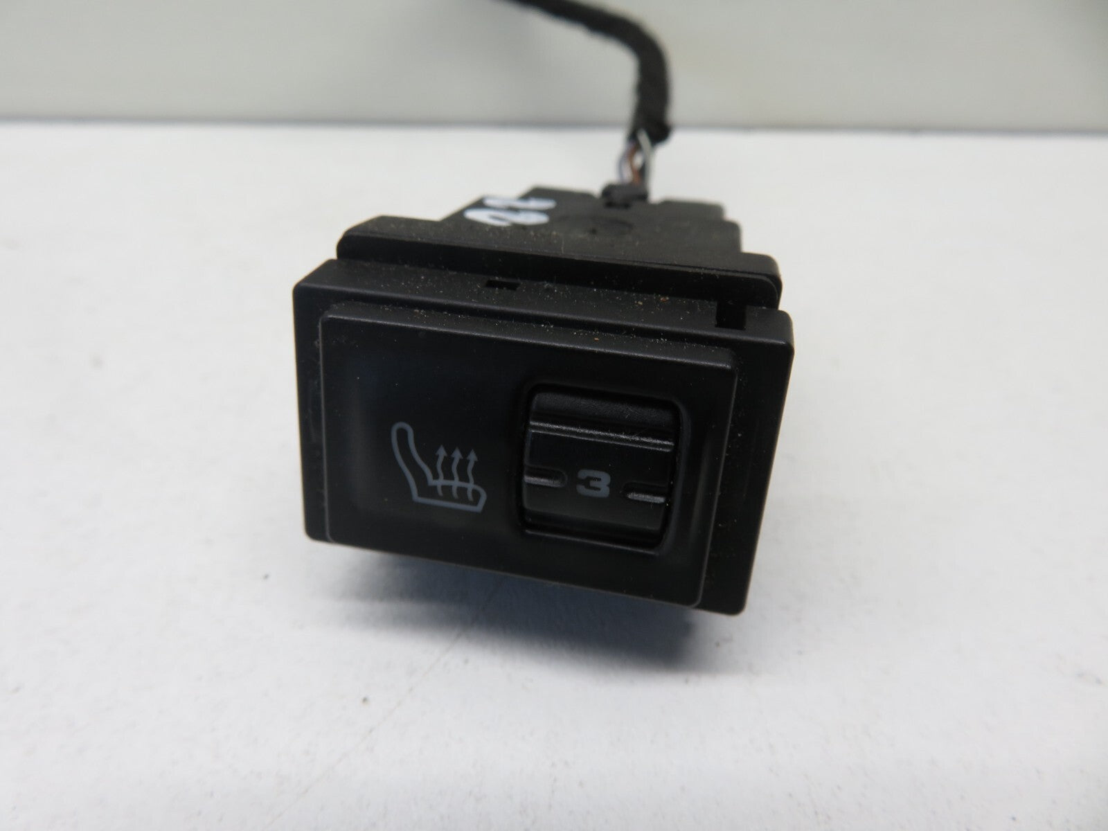 PORSCHE CAYENNE 955 HEATED SEAT SWITCH 7L5963564 2003-2006 1721-22