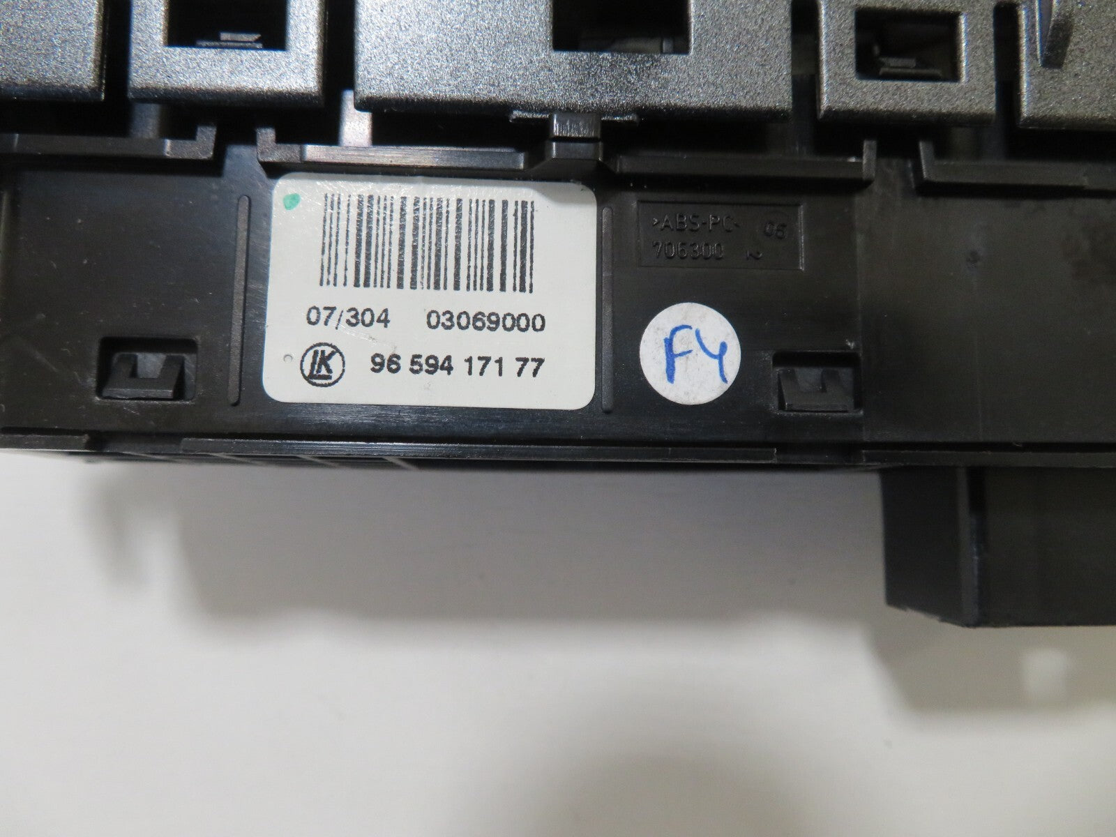 PEUGEOT 308 HAZARD SWITCH 9659417177 2007-2013 1410-13