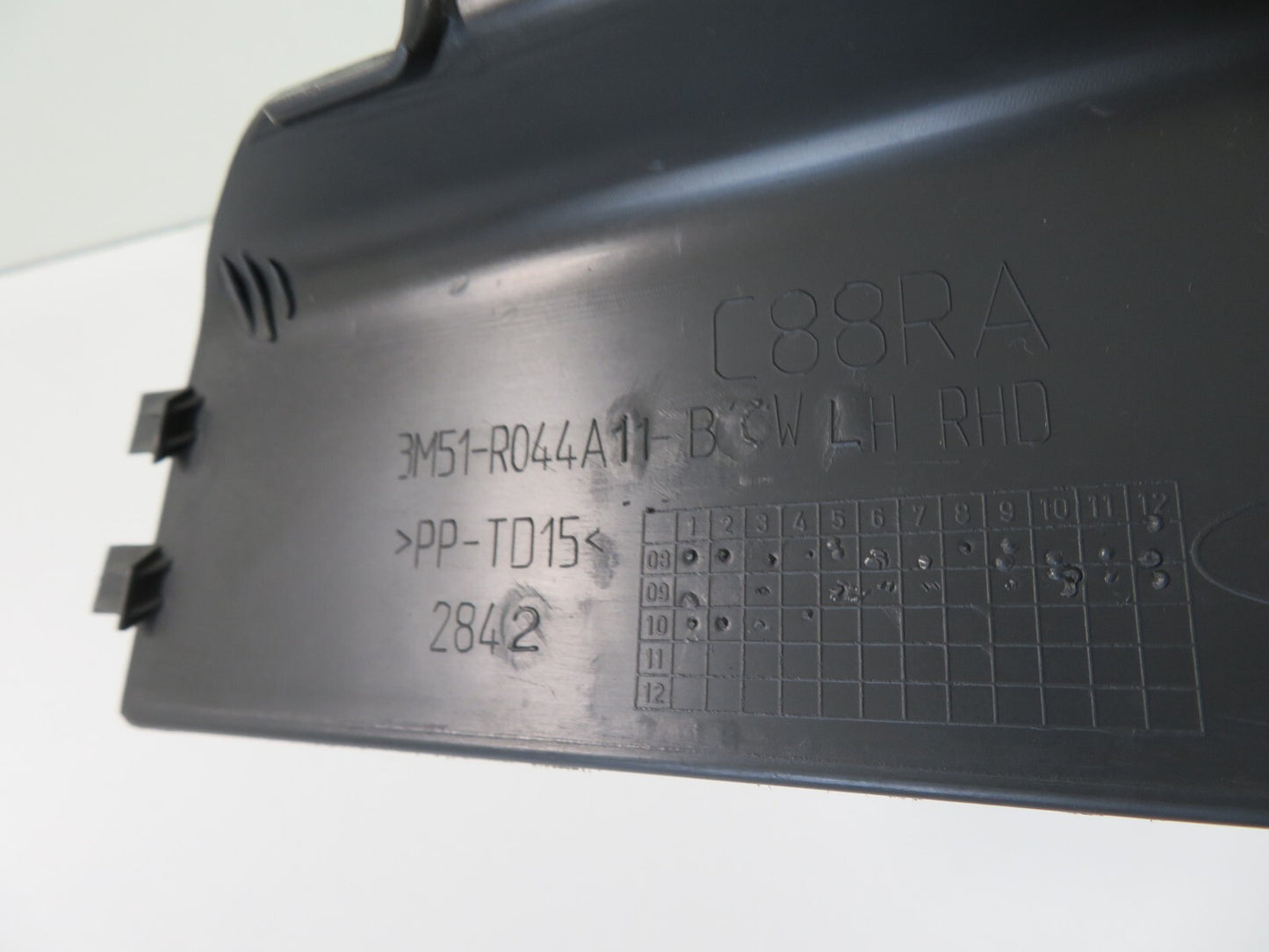 FORD C-MAX NSF LOWER DASH TRIM 2006-2010 1551-8