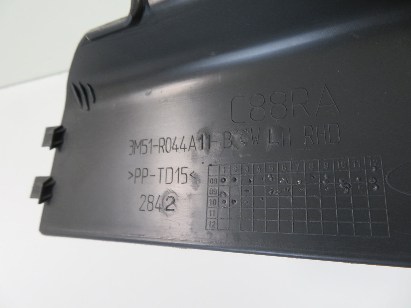 FORD C-MAX NSF LOWER DASH TRIM 2006-2010 1551-8