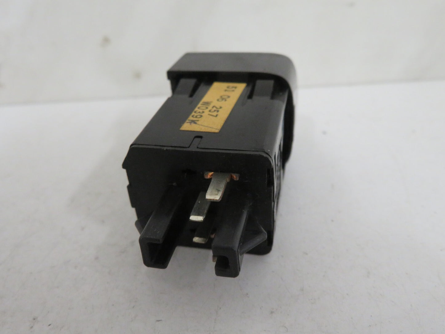 SAAB 93 9-3 HEADLIGHT LEVEL SWITCH 5106257 1998-2002 SB20
