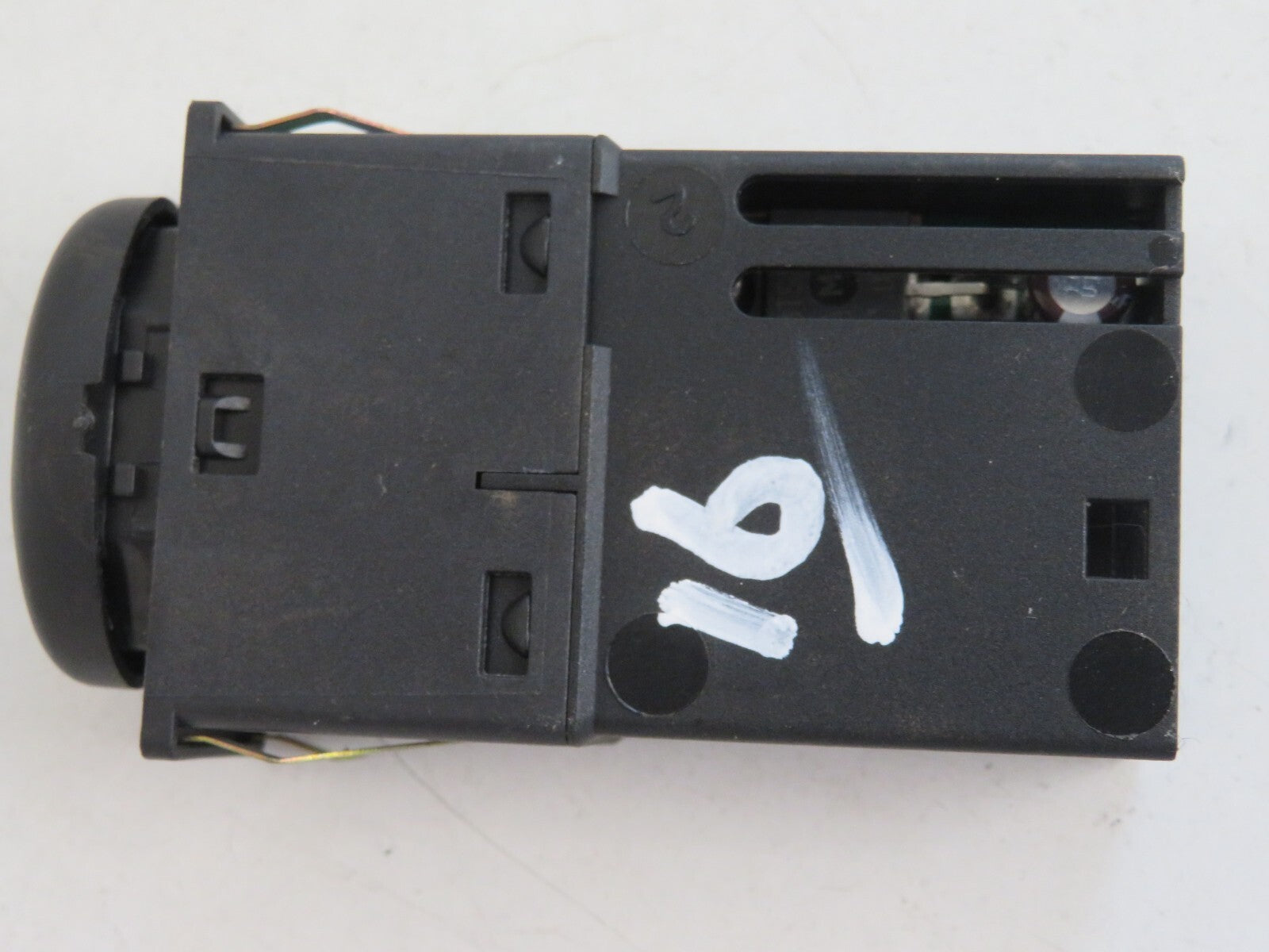 ROVER 75 HEATED SEAT SWITCH YUG101980 1999-2005 MIXA1540-16