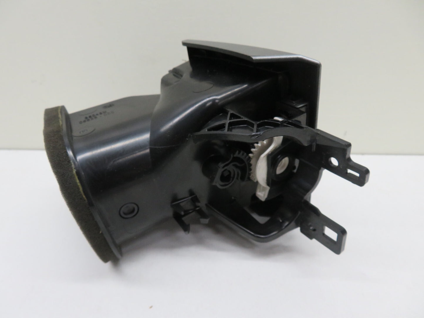 RANGE ROVER SPORT L320 DASHBOARD AIR VENT RH 2005-2009 1049-4