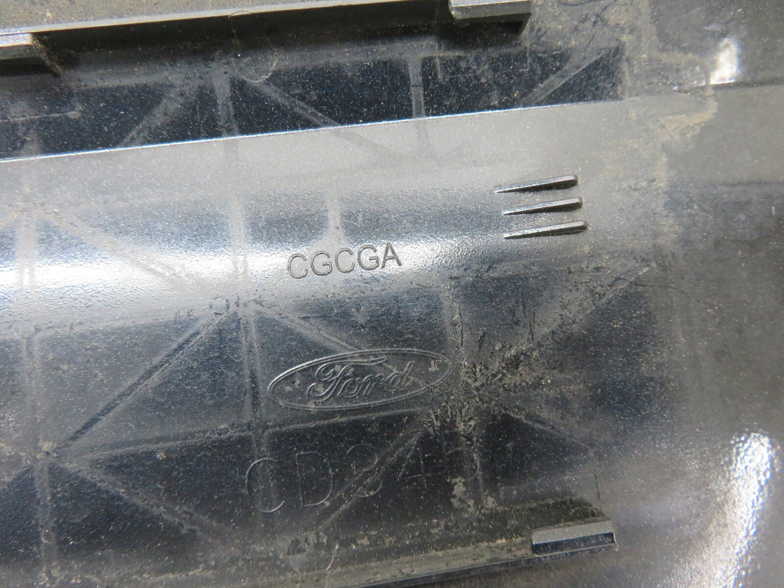 FORD MONDEO MK4 FUEL FLAP  COVER BLACK 2007-2014 1734-31