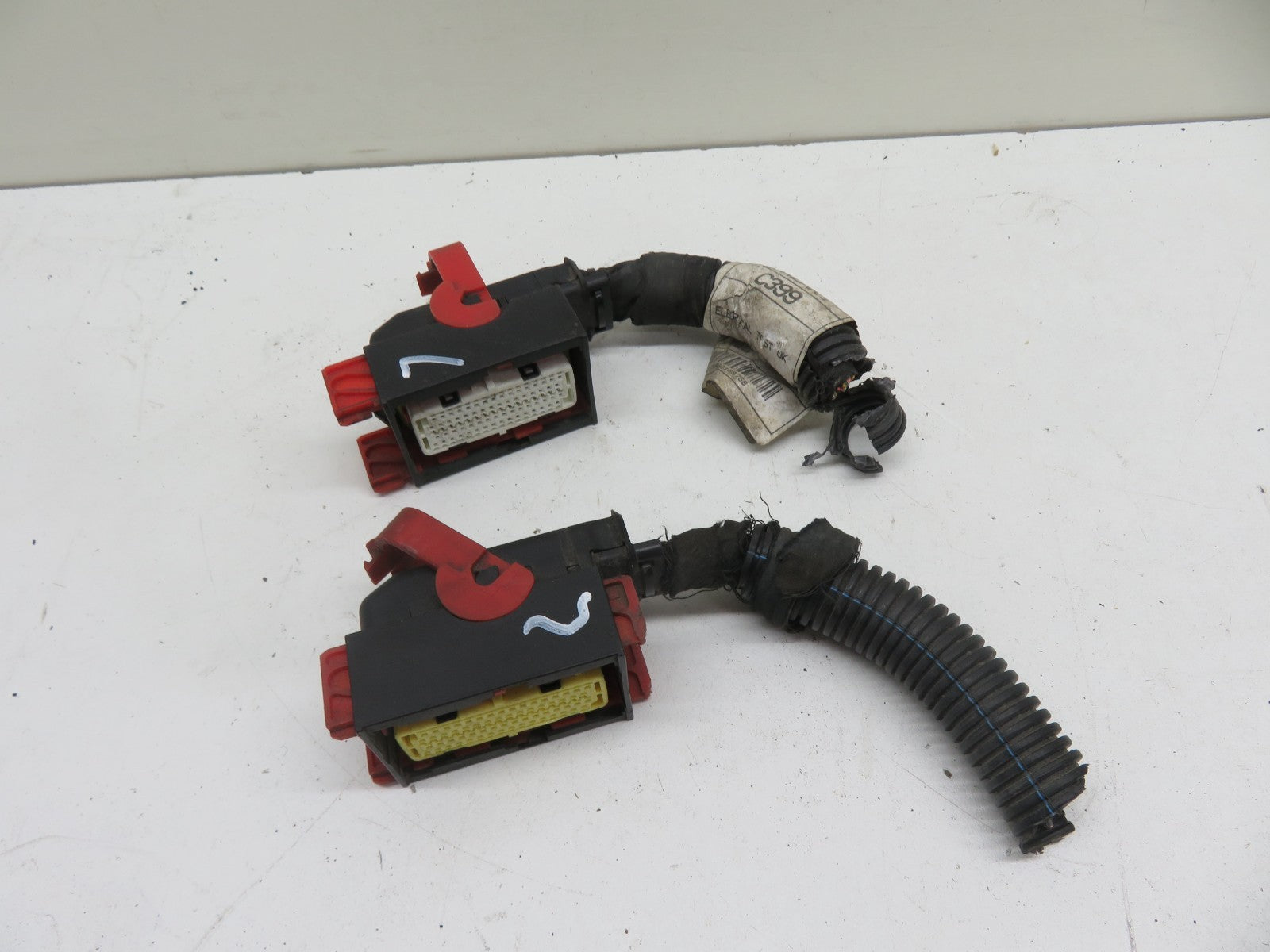 FIAT 500 ENIGNE ECU PLUGS CUT LOOM 2007-2012 1854-7