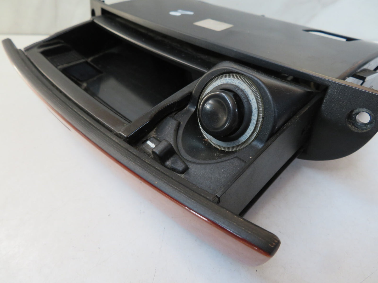 MERCEDES S CLASS W220 CENTRE CONSOLE ASHTRAY 2206800252 1998-2005 A1415-2