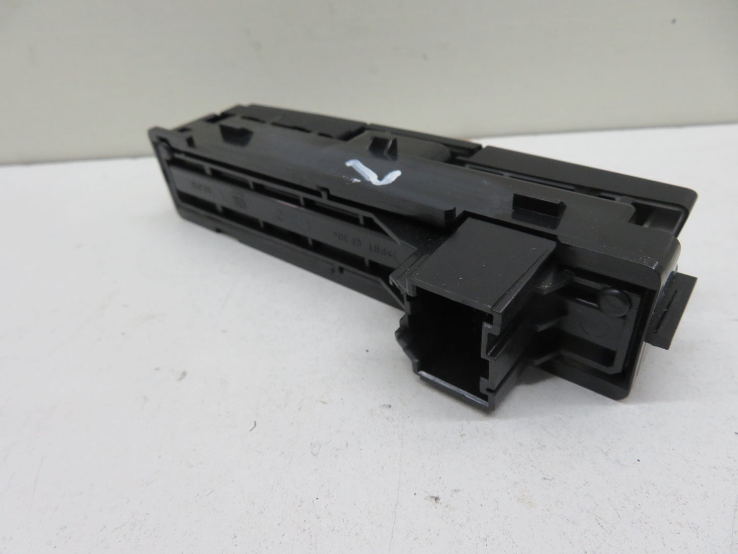 VAUXHALL INSIGNIA HAZARD SWITCH CENTRAL LOCKING 13324594 2008-2013 1155-7