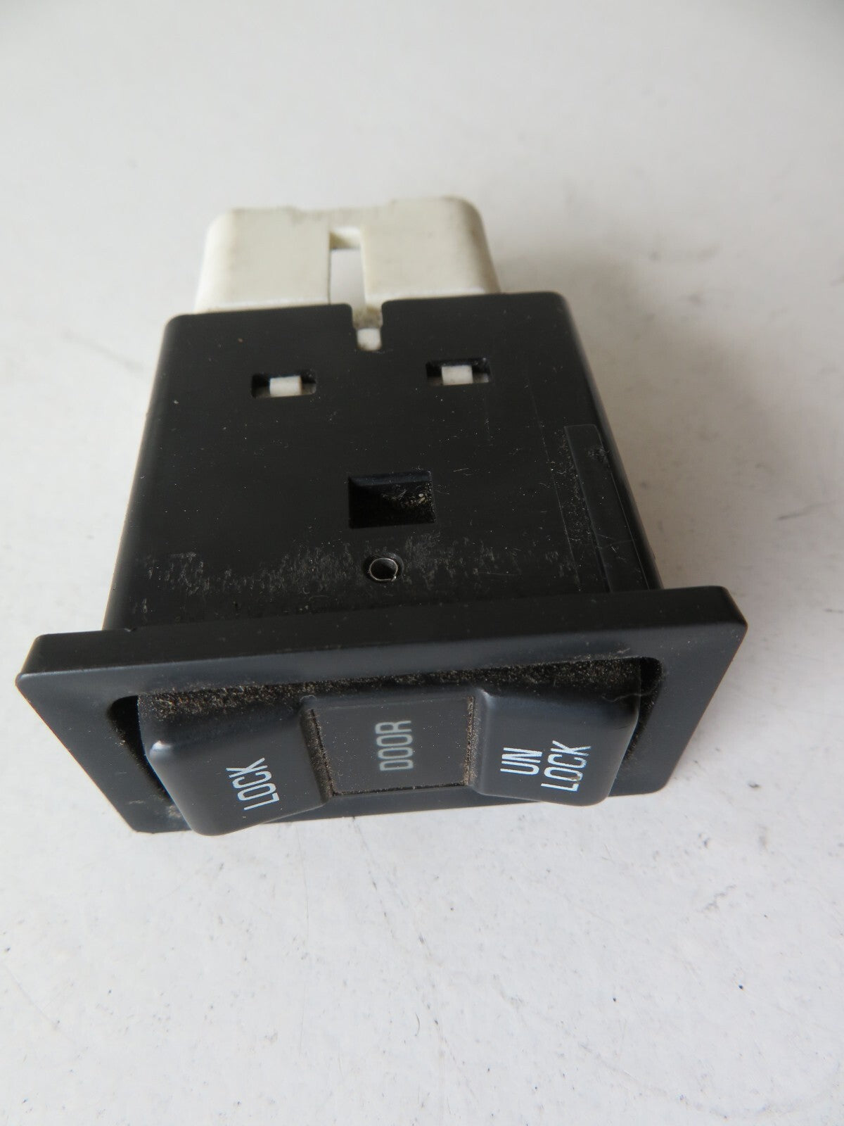 RENAULT TWINGO DOOR LOCK SWITCHES 2014-2017 AMS1558