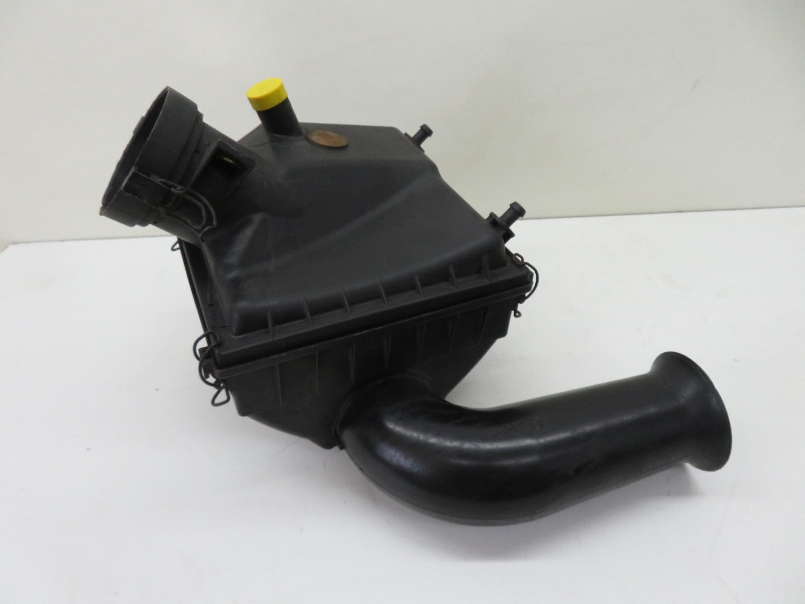 PEUGEOT BIPPER 1.4 DIESEL AIR FILTER BOX (SEE PHOTOS) 2008-2015