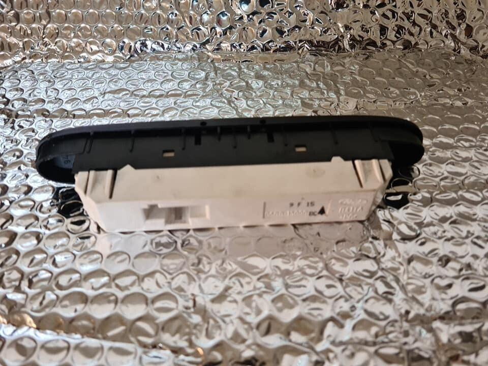 FORD MONDEO MK2 ST200 INTERIOR CLOCK LCD DISPLAY 96bb-15000-bc  1996-2000 AS2