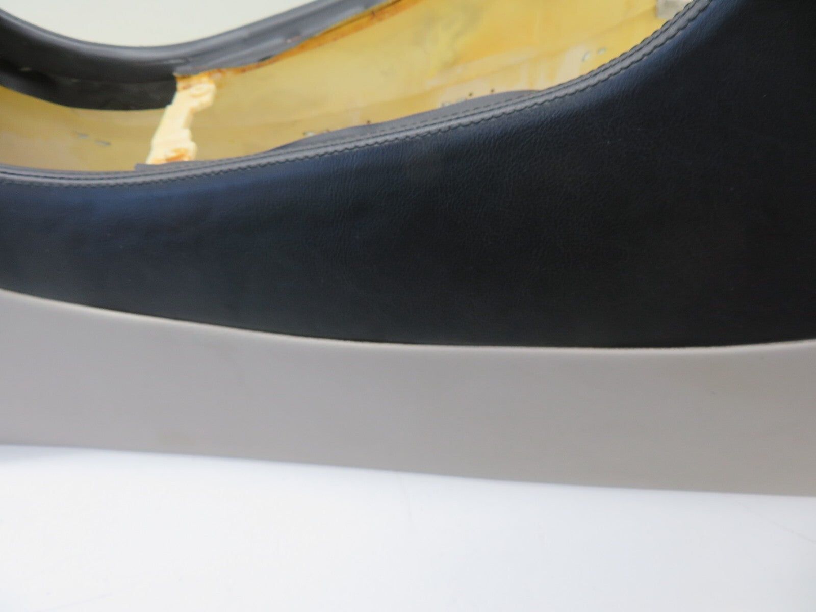 JAGUAR XJR CENTER CONSOLE ARM REST 1994-2001