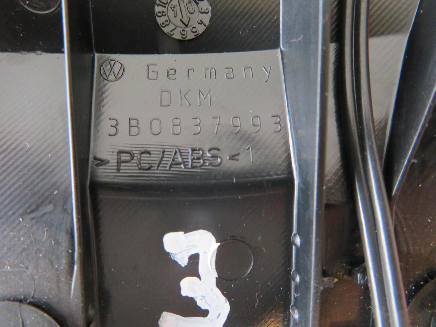 VOLKSWAGEN VW PASSAT B5.5 NS PASSENGER SIDE TWEETER 3B0035411F 01-05 AMS1348-3