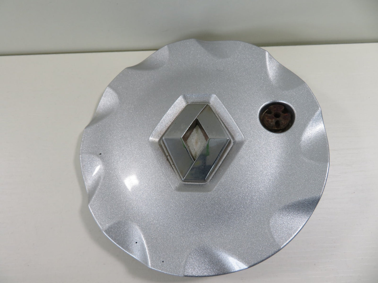 RENAULT SCENIC ALLOY WHEEL CENTER CAP 2006-2009 1559-5