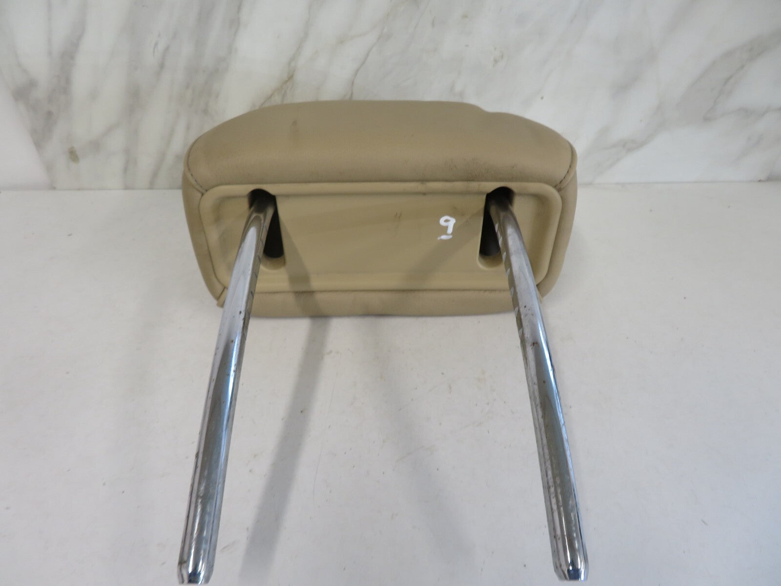 BMW X5 E53 CREAM BEIGE FRONT LEATHER HEAD REST 1999-2006 MIX1642-9