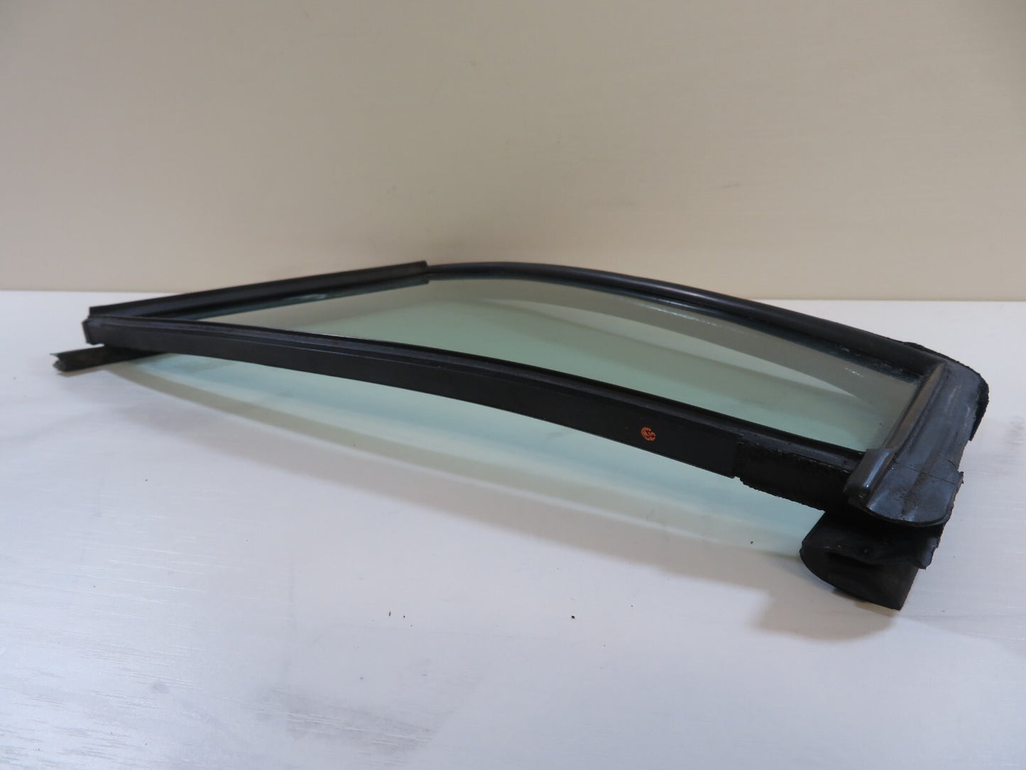 RENAULT LAGUNA OSR DRIVER REAR QUARTER GLASS ESTATE 2001-2007 MIX1632-6