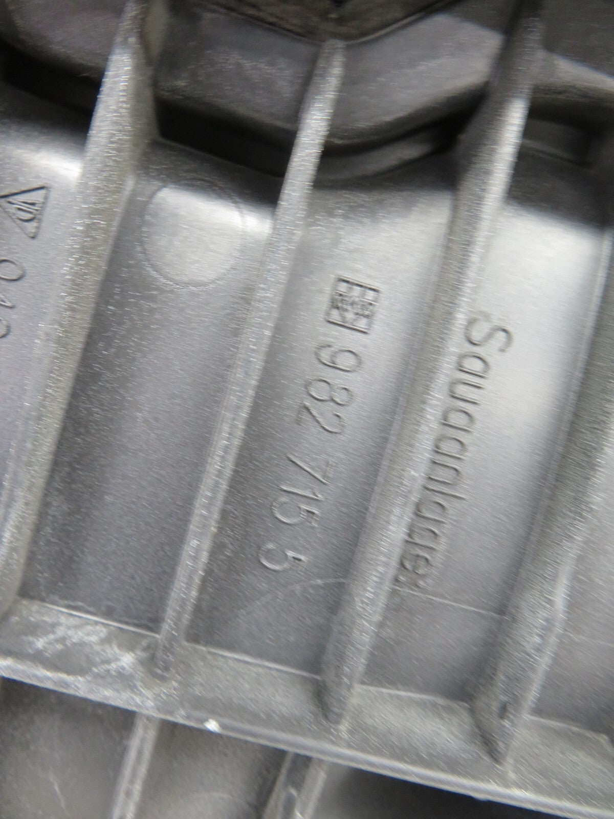 PORSCHE CAYENNE 955 V8 INTAKE MANIFOLD 2003-2006