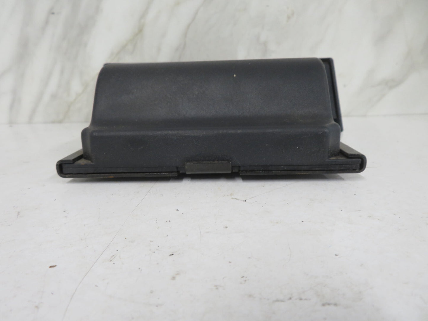 JEEP GRAND CHEROKEE WJ REAR CENTER CUP HOLDERS 1999-2004 1534-3