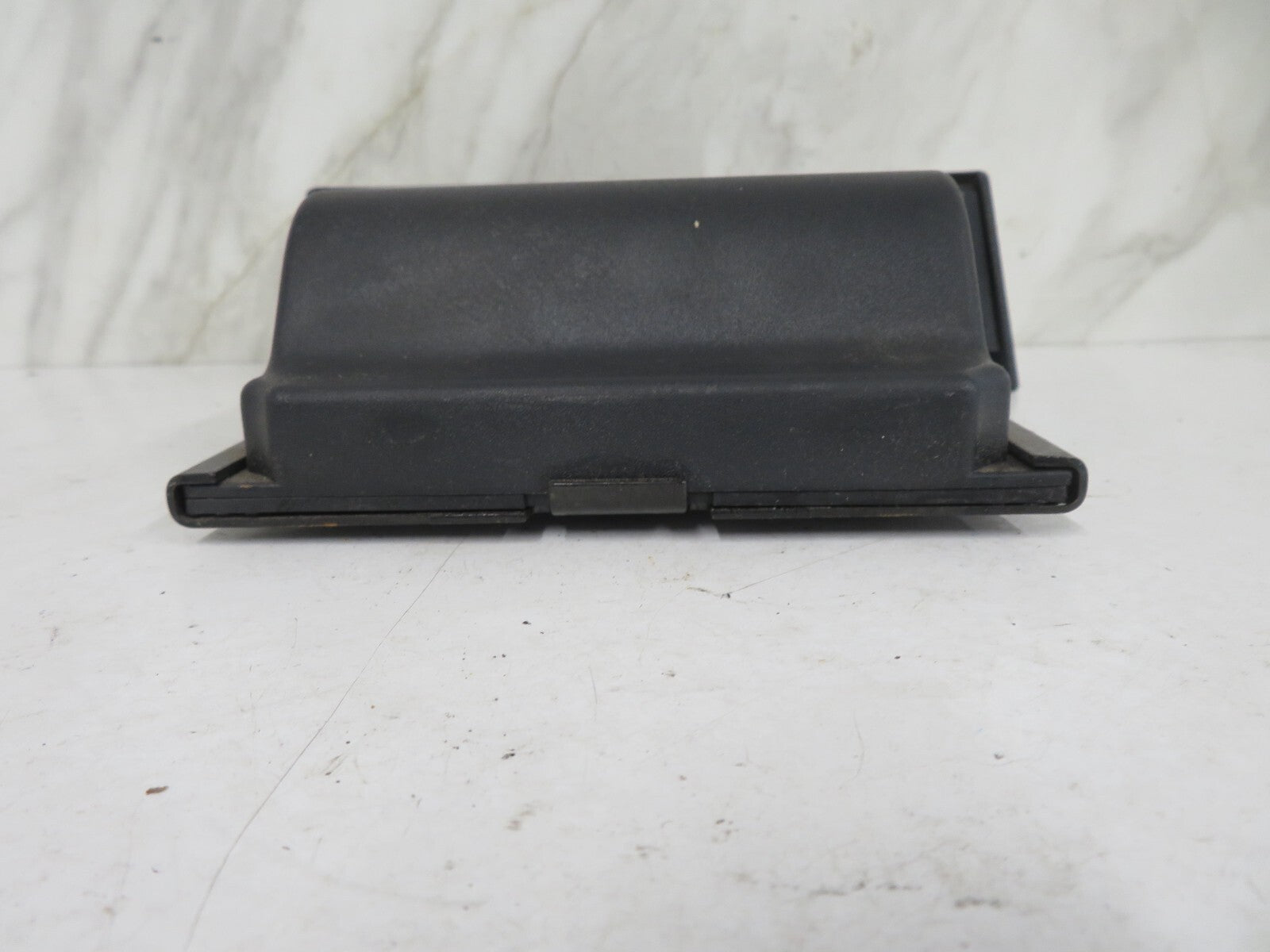 JEEP GRAND CHEROKEE WJ REAR CENTER CUP HOLDERS 1999-2004 1534-3