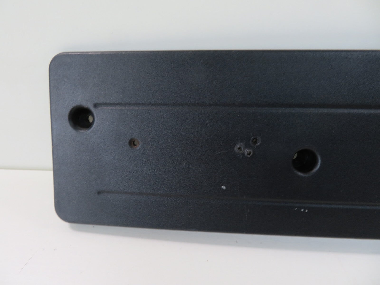 BMW X5 E53 FRONT NUMBER PLATE TRIM HOLDER 8403075 1999-2003 MIX1647-1