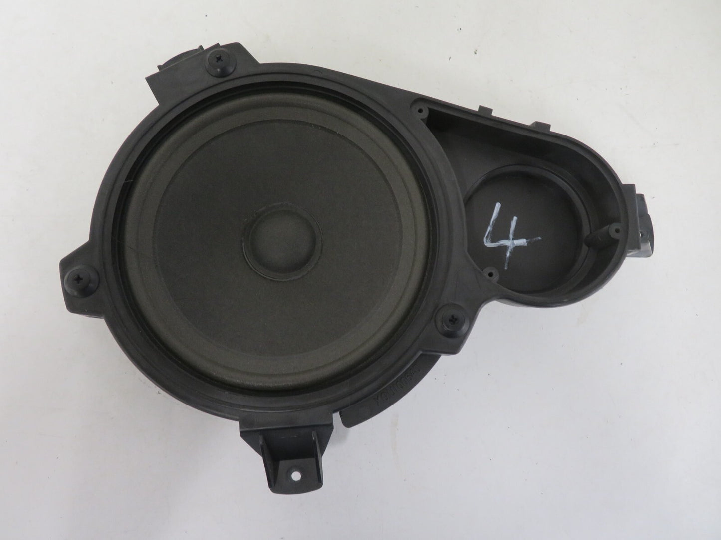 ROVER 75 OSF DRIVER DOOR SPEAKER XQM101100 1999-2005 1516-4