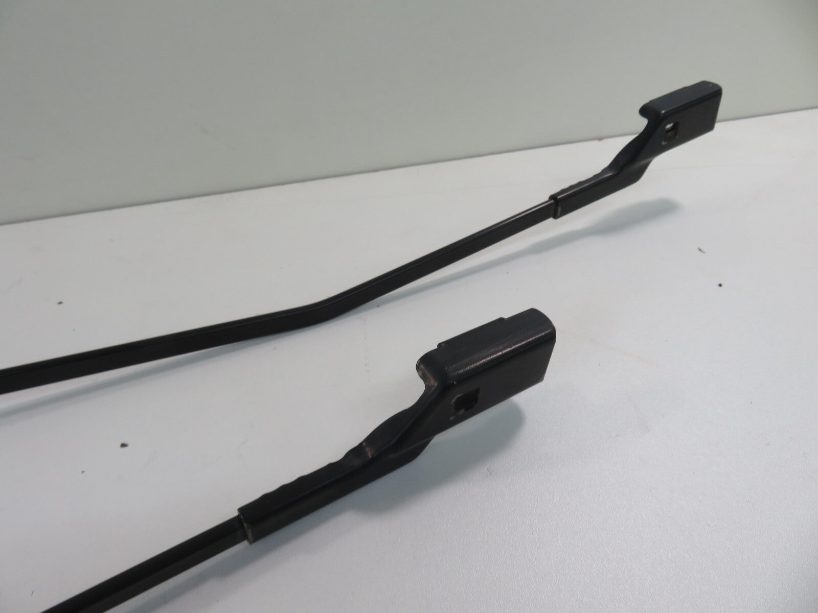 CITROEN BERLINGO MK2 FRONT WIPER ARMS PAIR 2008-2012