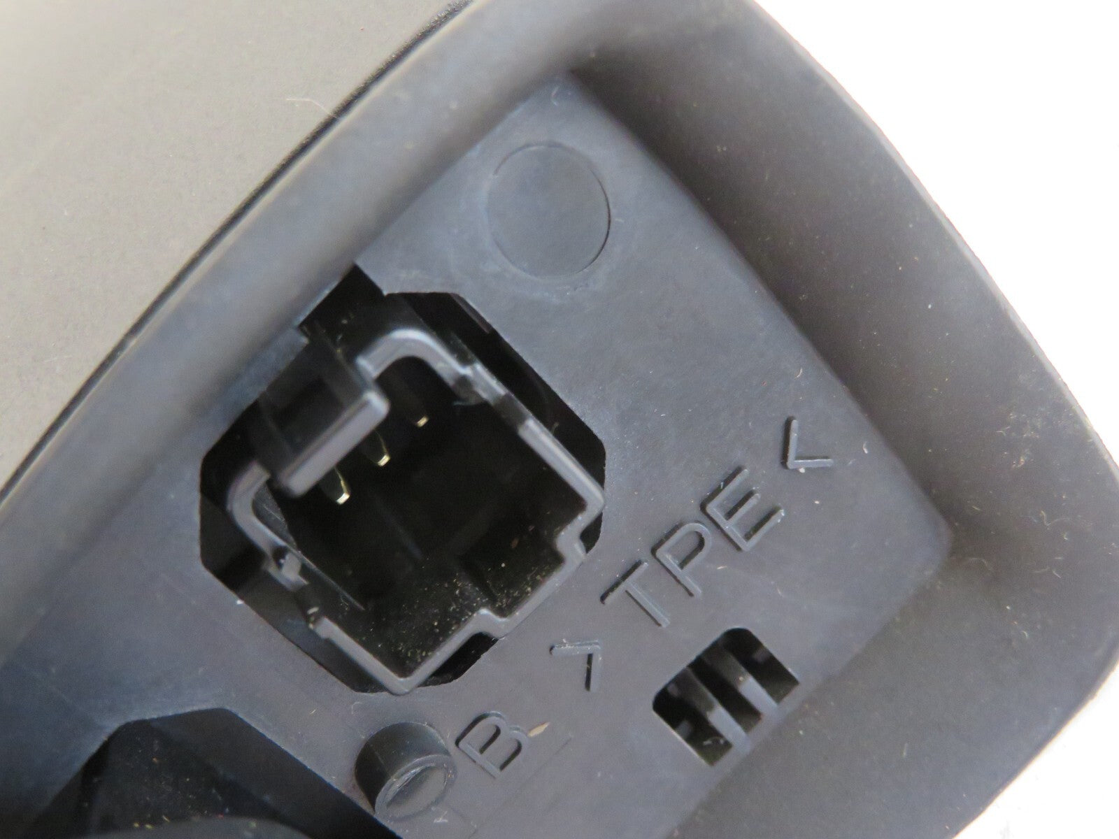 FORD FOCUS MK2 STEERING WHEEL VOLUME CONTROLS 3M5T-14K147-AD 2005-08 MIXA1404-12