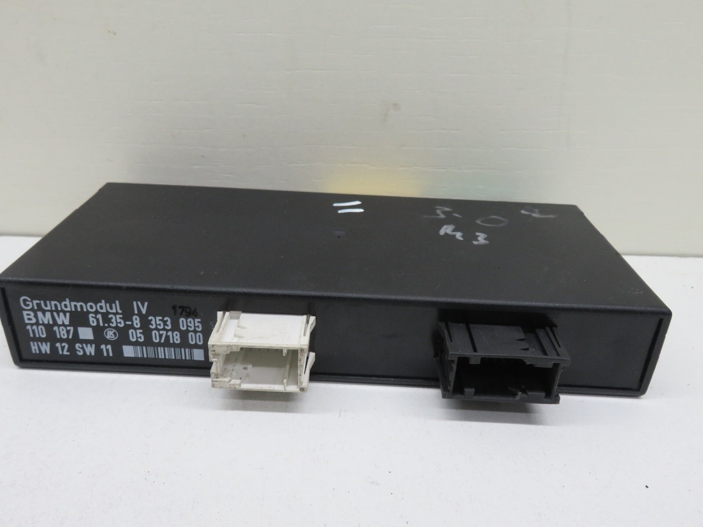 BMW E36 BODY CONTROL MODULE BCM 8353095 1991-1998 1756-11