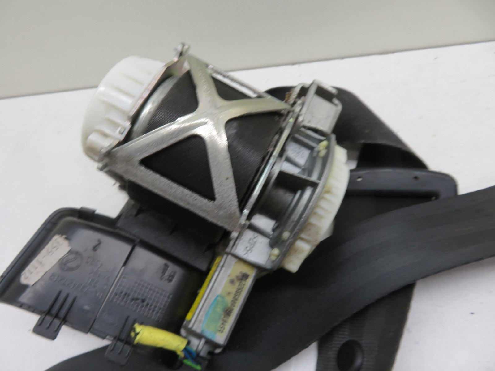 FIAT 500 OSF DRIVER FRONT SEAT BELT 2007-2012 1854-10