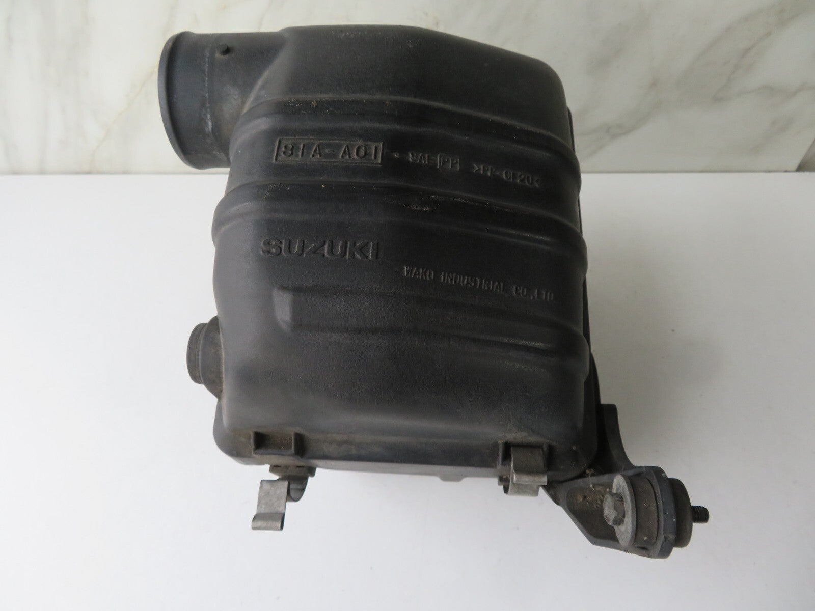 SUZUKI JIMNY 1.3 AIR FILTER BOX 1998-2004 AMS1004-5