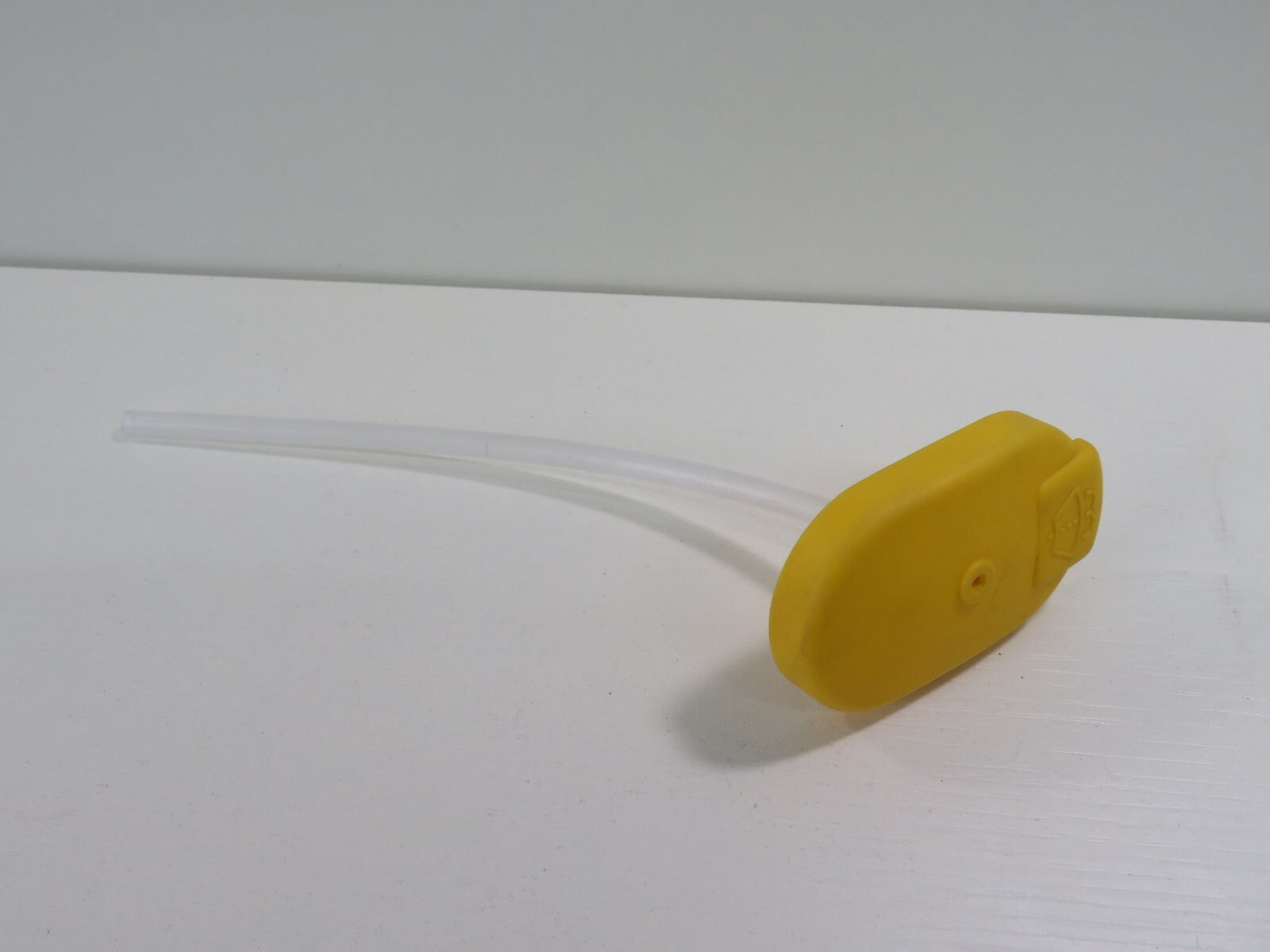 RENAULT SCENIC WASHER FLUID CAP 2003-2009 1439-9