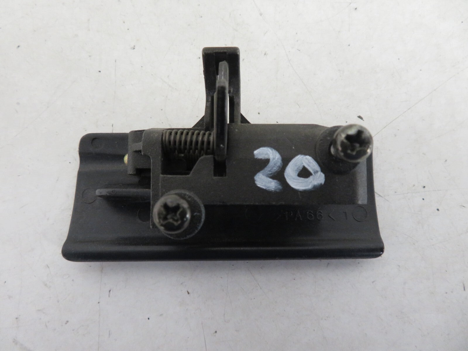 HYUNDAI GETZ PASSENGER GLOVE BOX HANDLE 2002-2005 1234-20