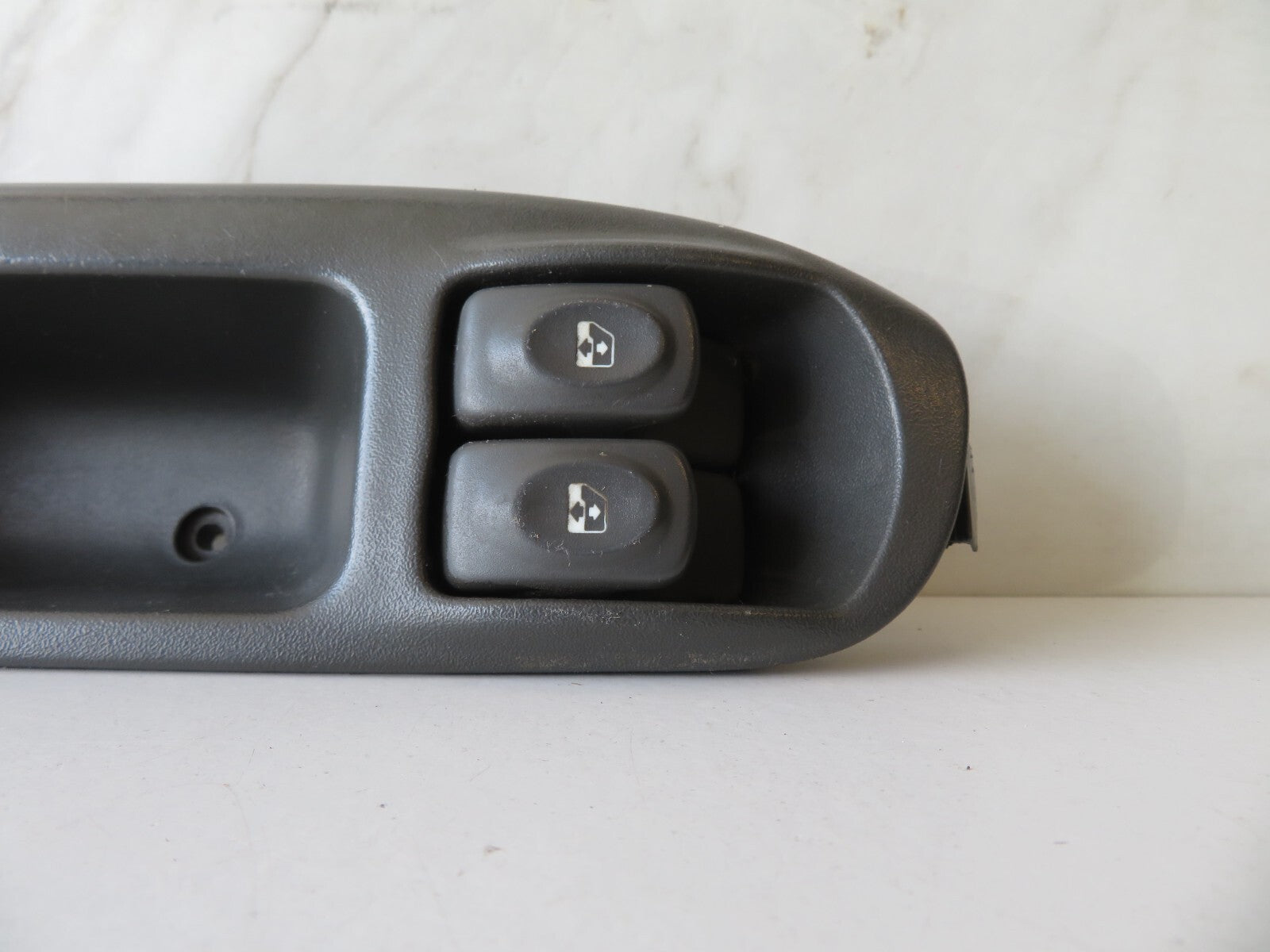 RENAULT SCENIC MK1 OS DRIVER SIDE WINDOW SWITCHES 7700431172 1996-2003 AMS1351-2