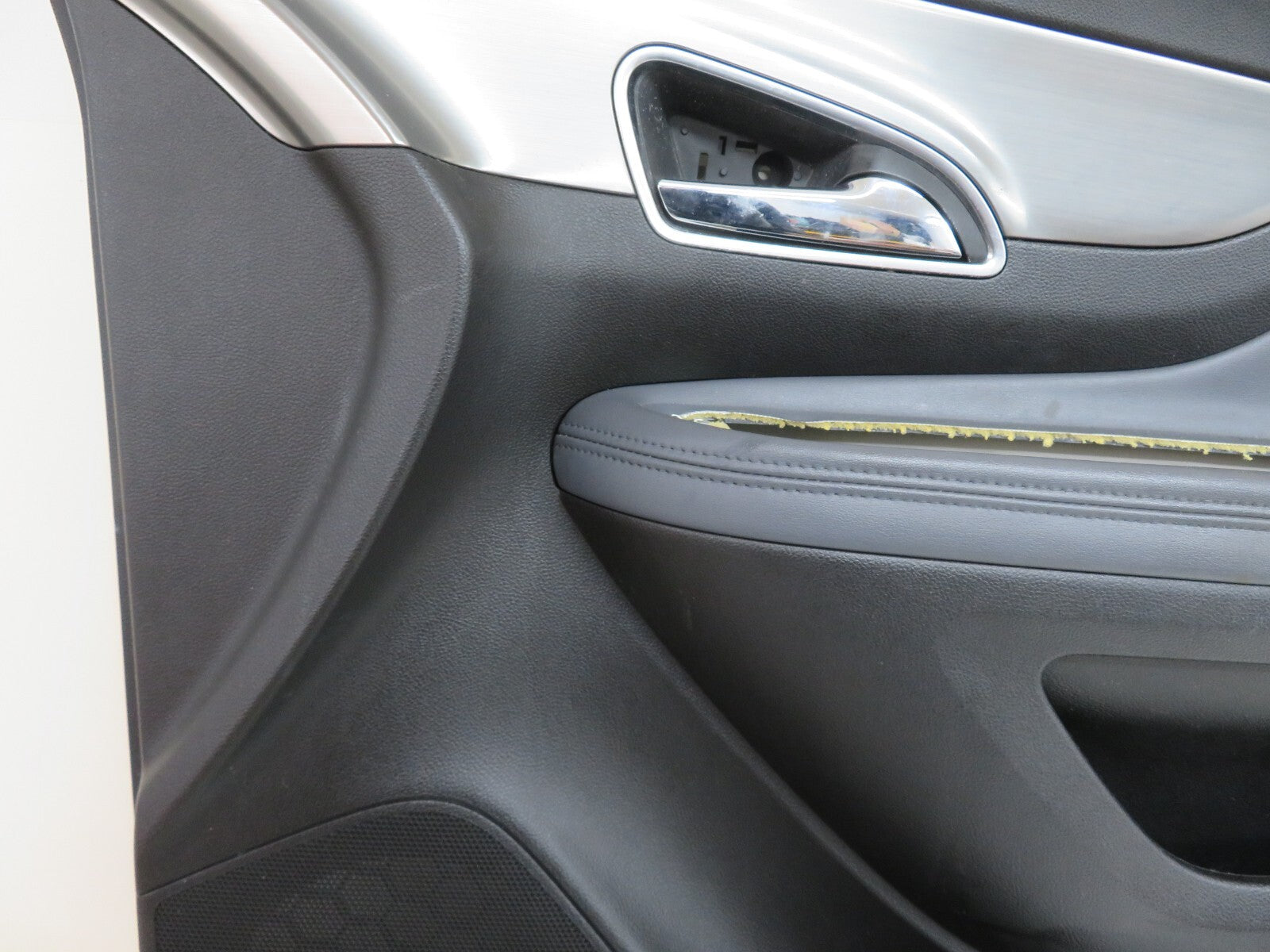 VAUXHALL MOKKA OS DRIVER FRONT LEATHER DOOR CARD (SEE PHOTOS) 2012-2016